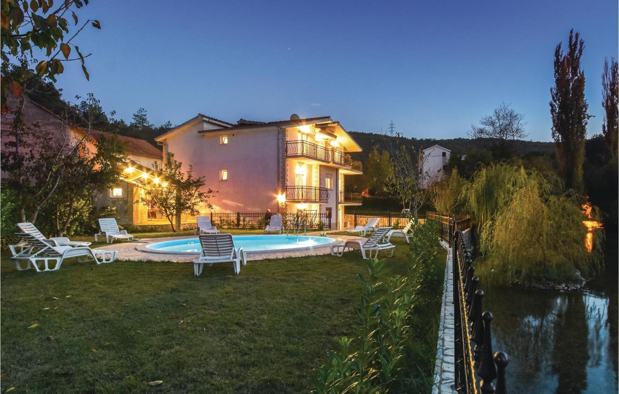 Nice Home In Grab With Wifi Exteriör bild